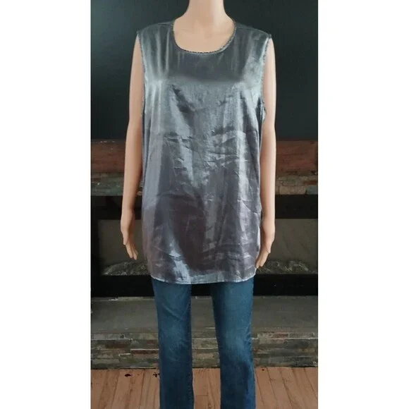 Karen Scott 3X Metallic Gray Shiny Round Neck Sleeveless Lightweight Blouse Top - Picture 2 of 7